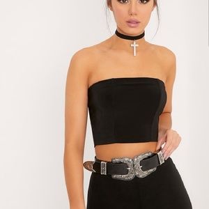 Helsa Slinky Bandeu Crop Top